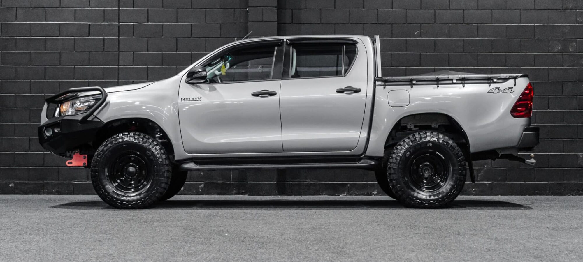 Vehicle Gallery Image