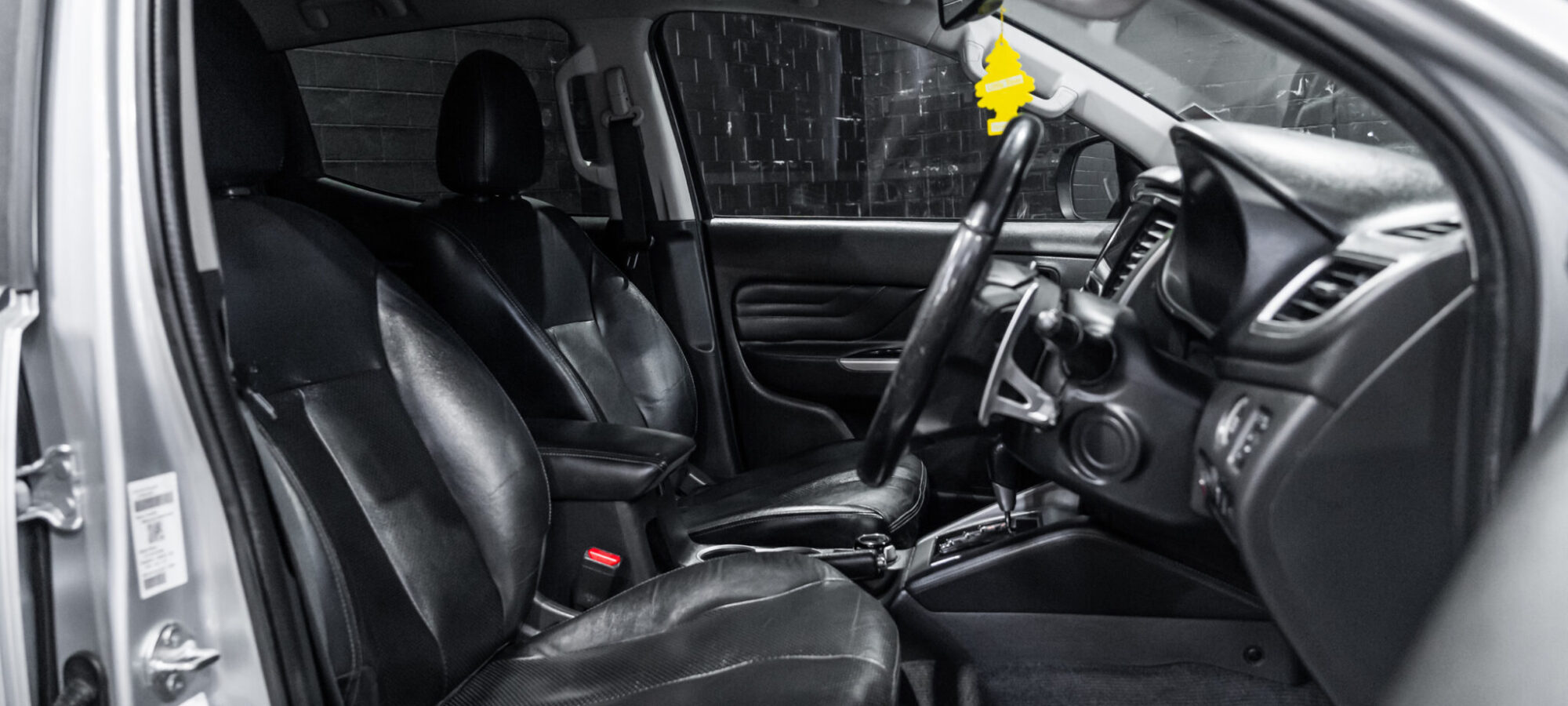 Vehicle Gallery Image