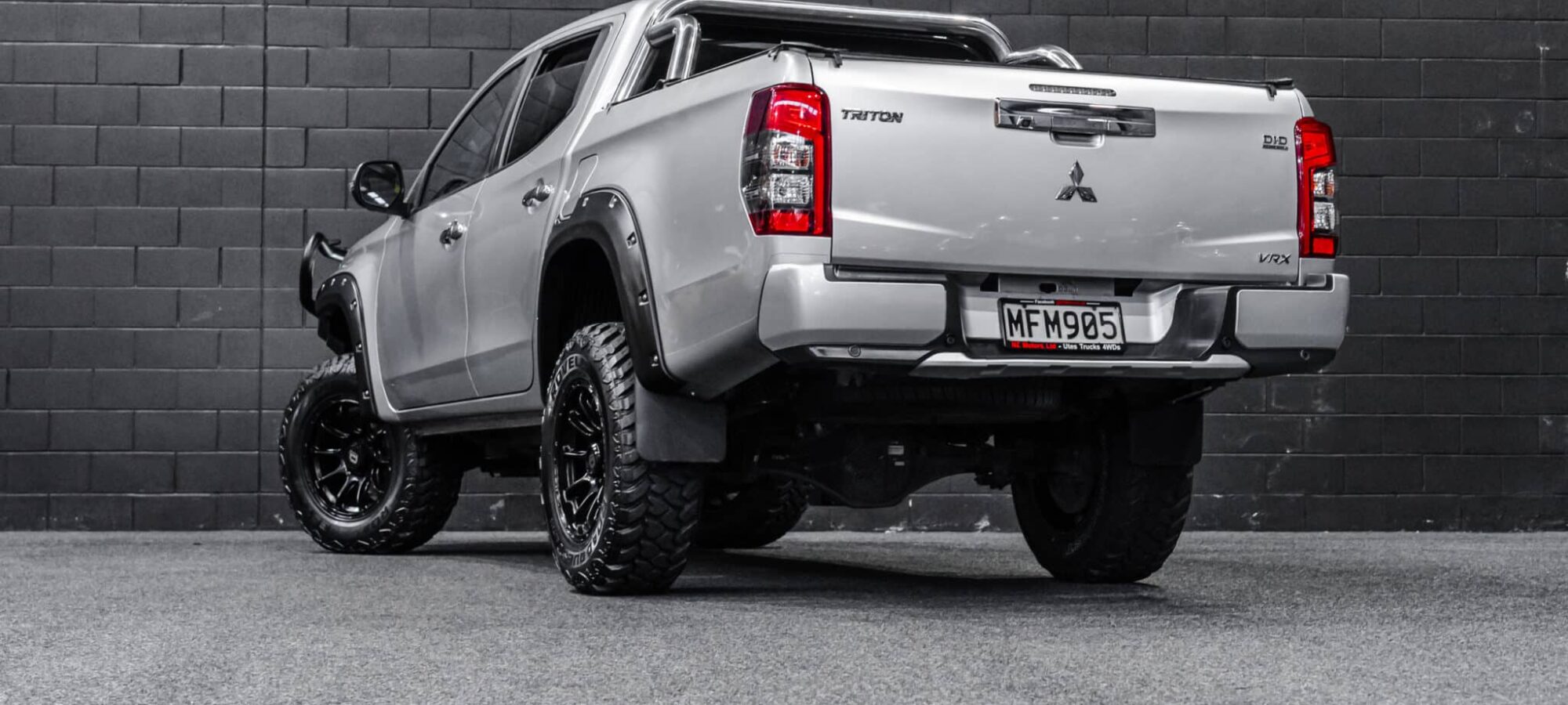 Vehicle Gallery Image