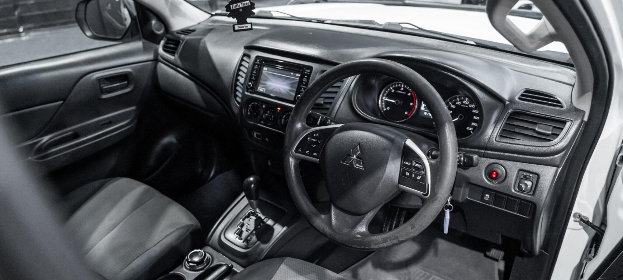 Vehicle Gallery Image