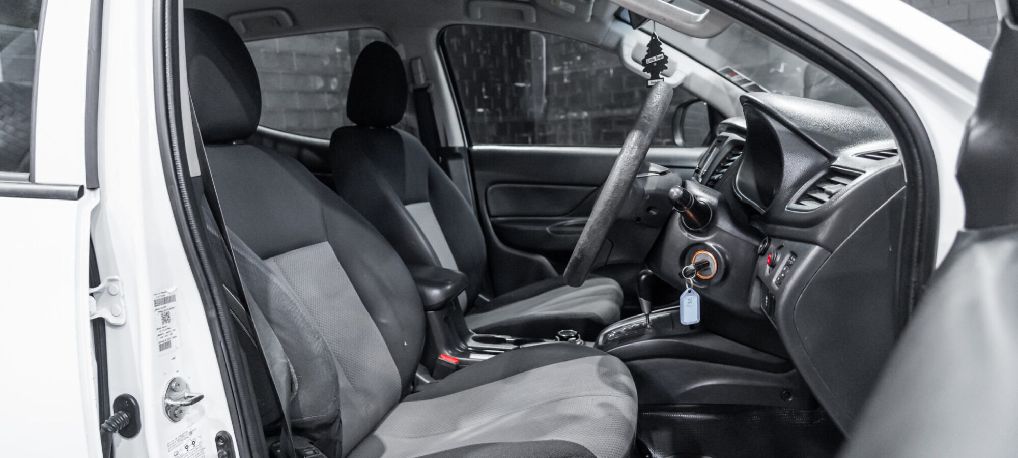 Vehicle Gallery Image