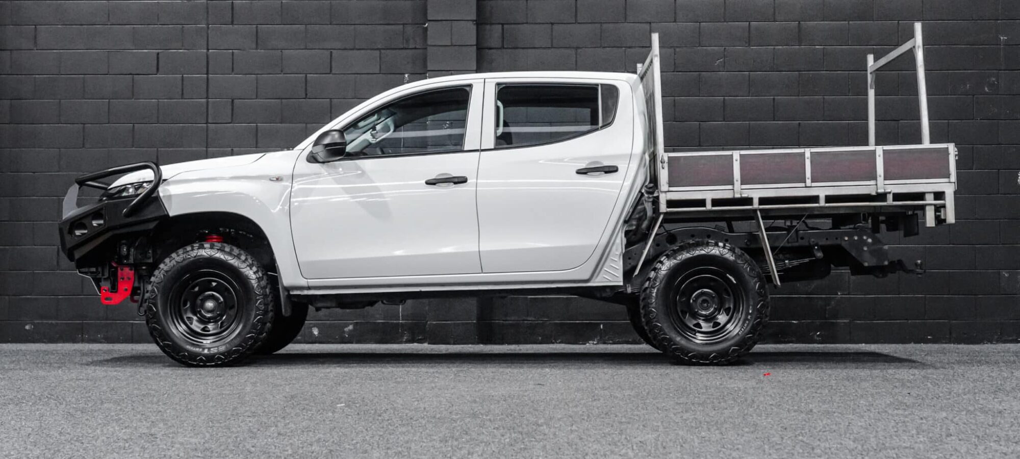 Vehicle Gallery Image