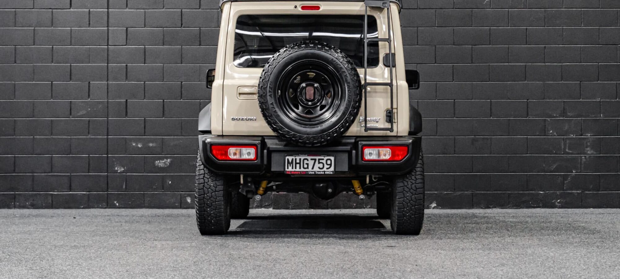 Vehicle Gallery Image