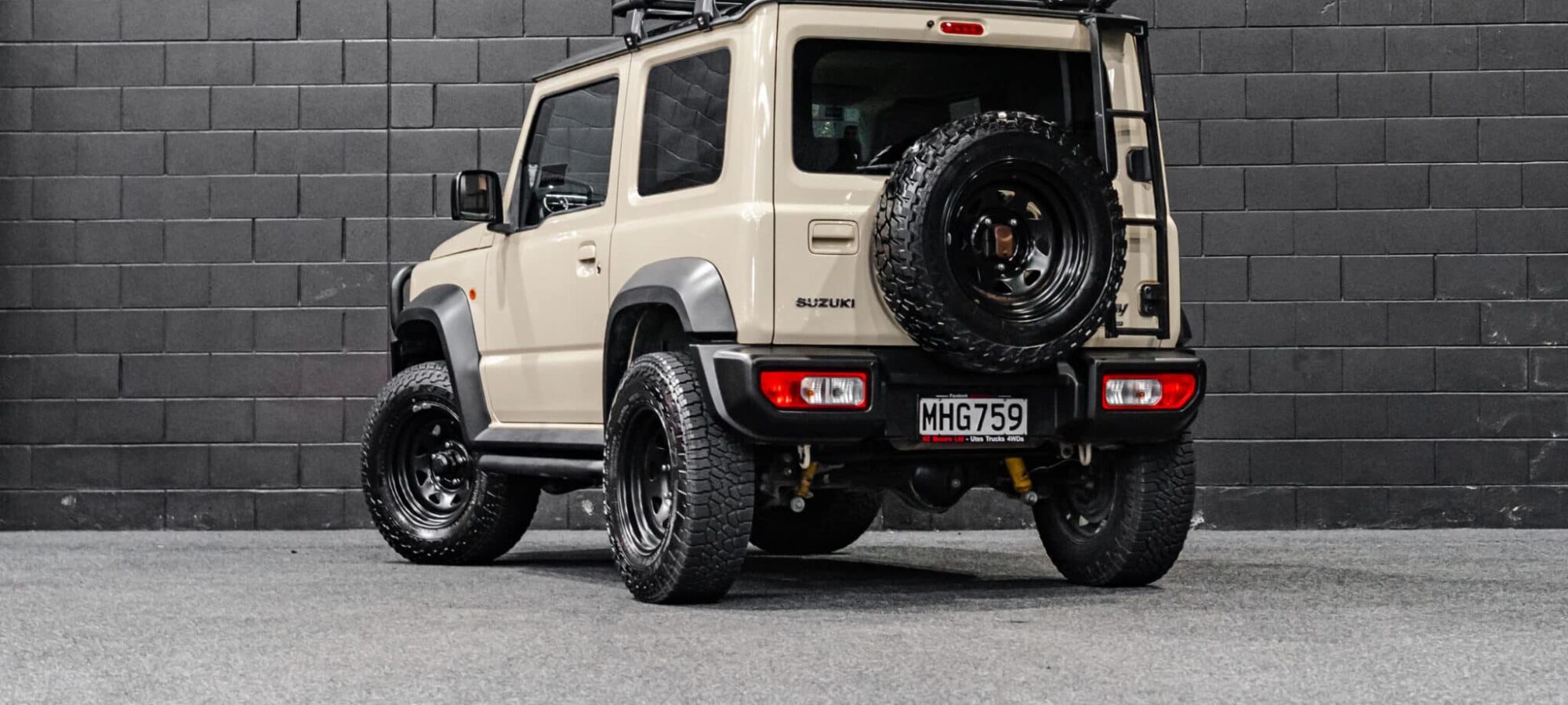 Vehicle Gallery Image