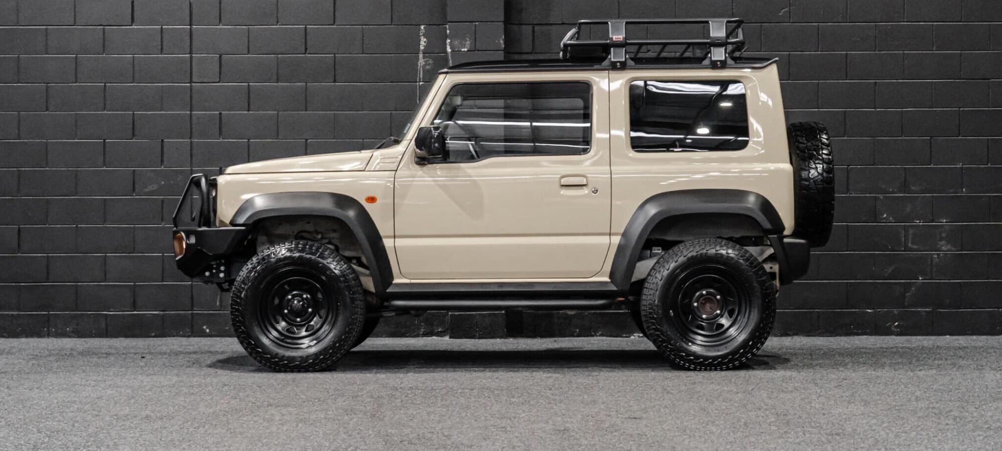 Vehicle Gallery Image