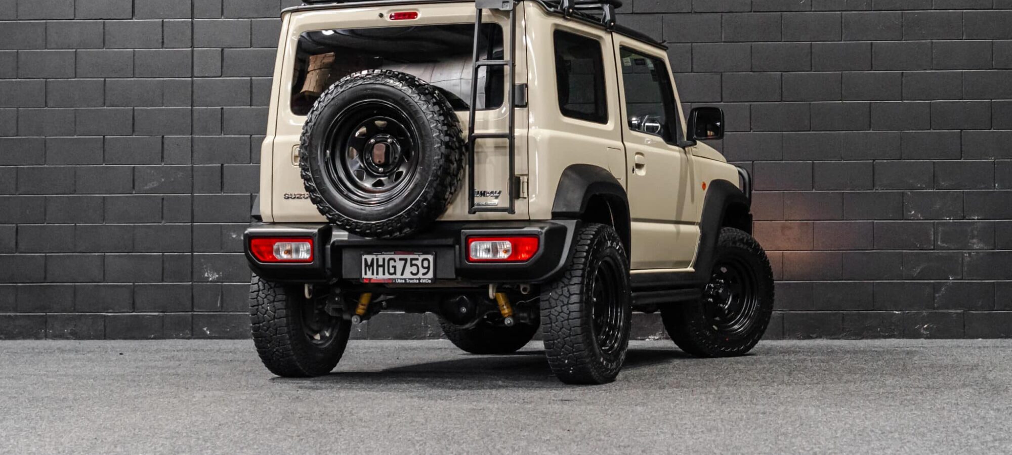 Vehicle Gallery Image