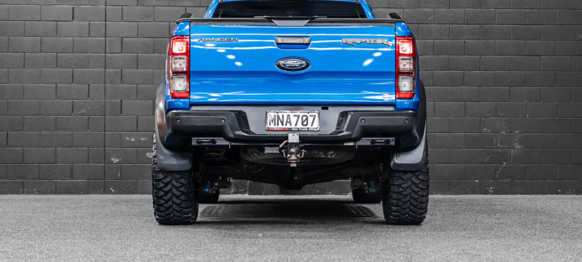 Vehicle Gallery Image