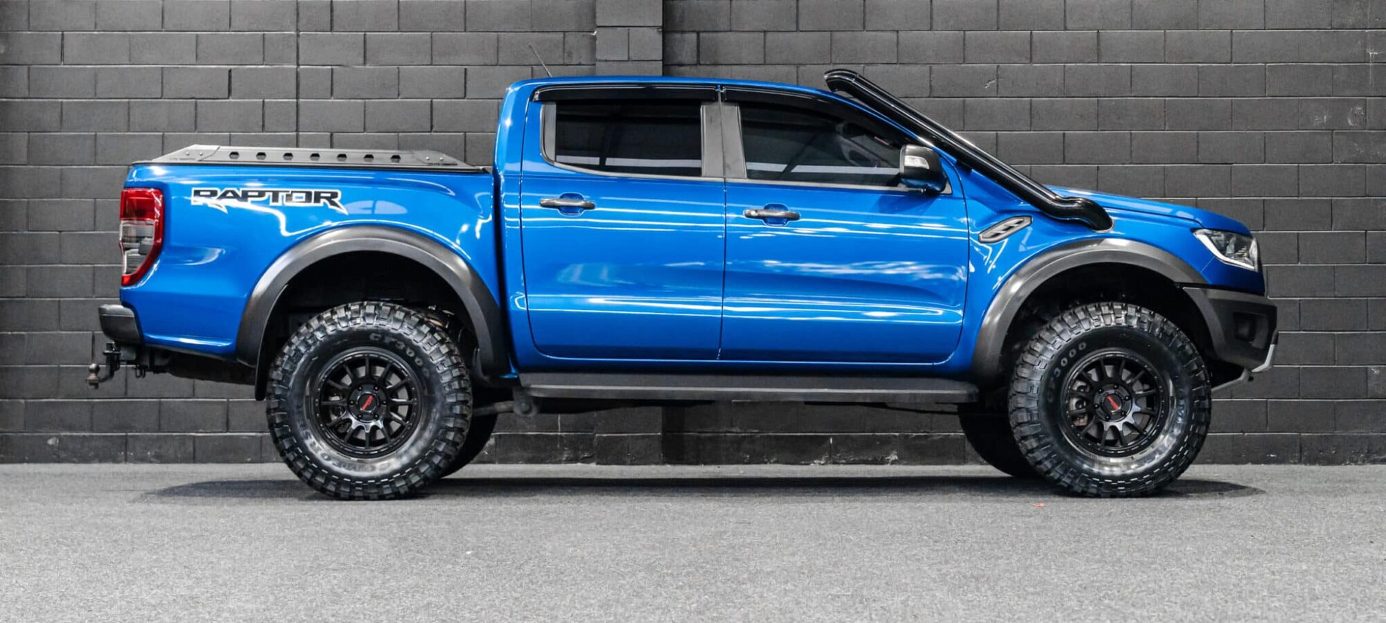 Vehicle Gallery Image