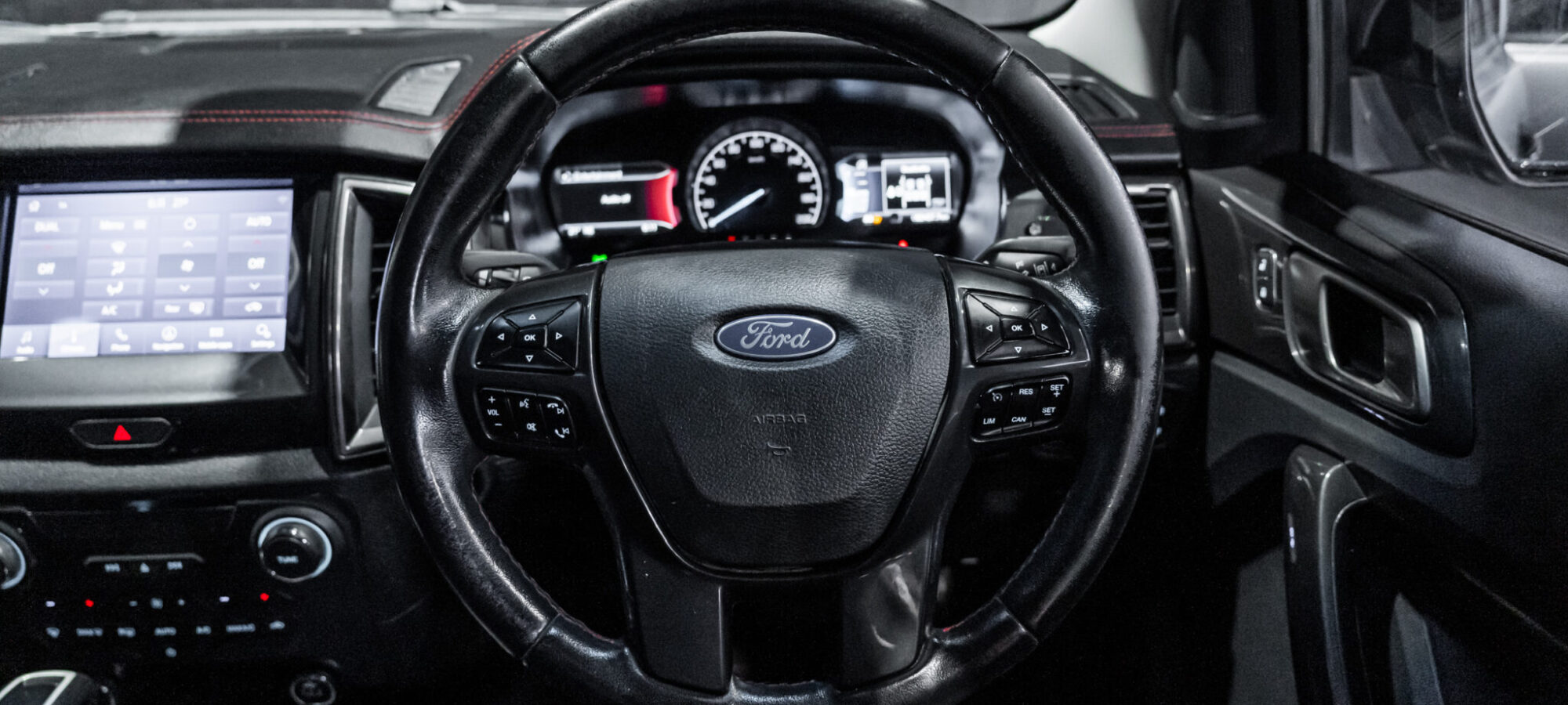 Vehicle Gallery Image