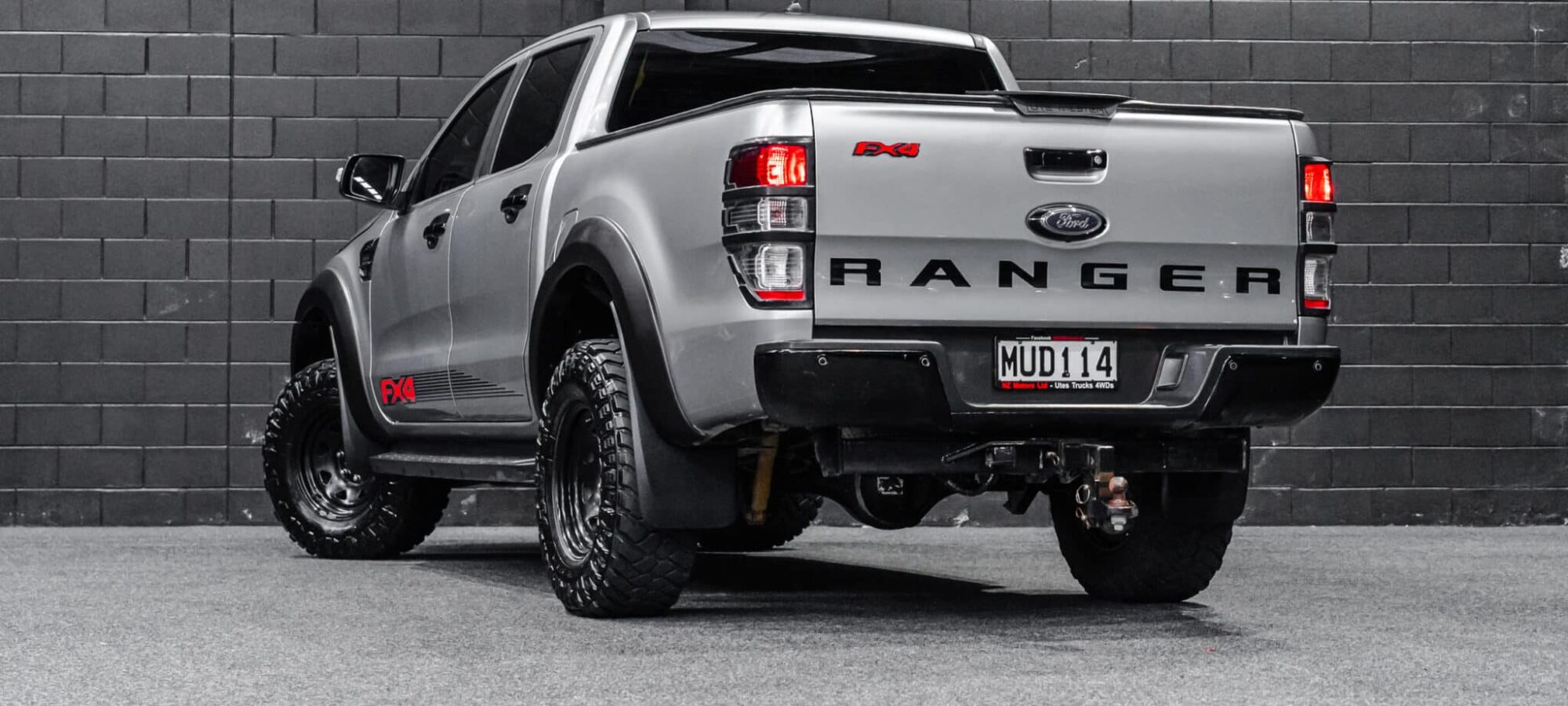 Vehicle Gallery Image