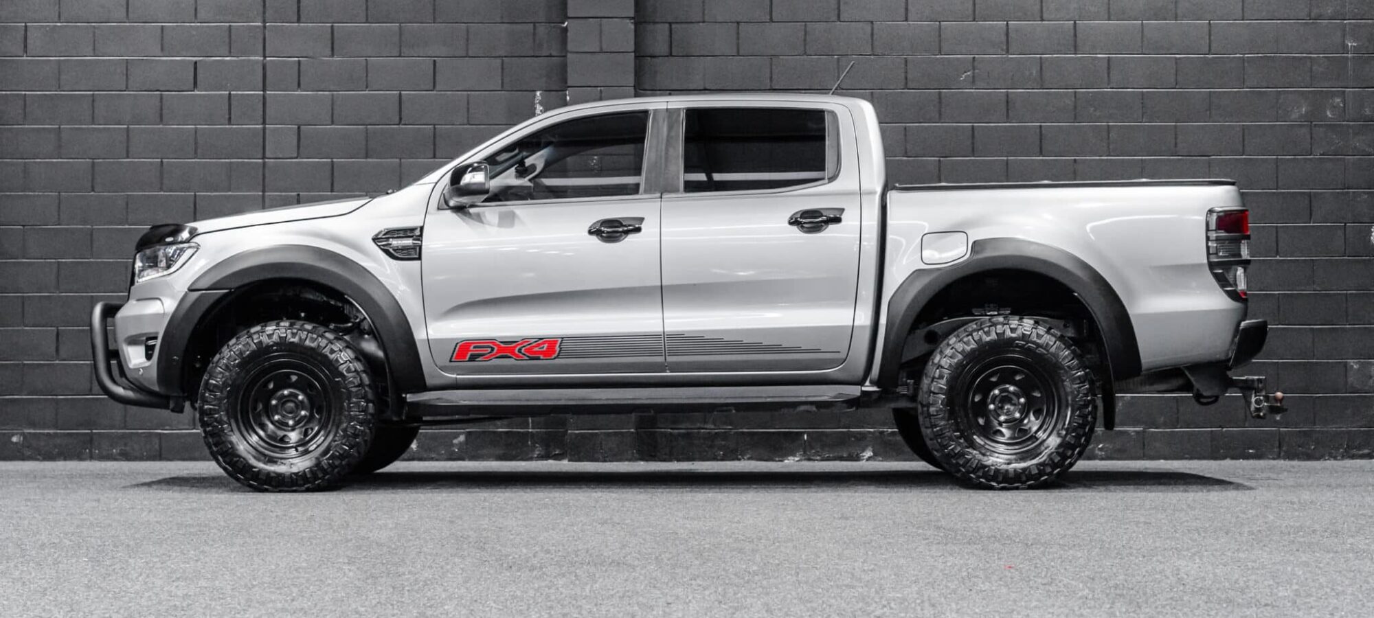 Vehicle Gallery Image