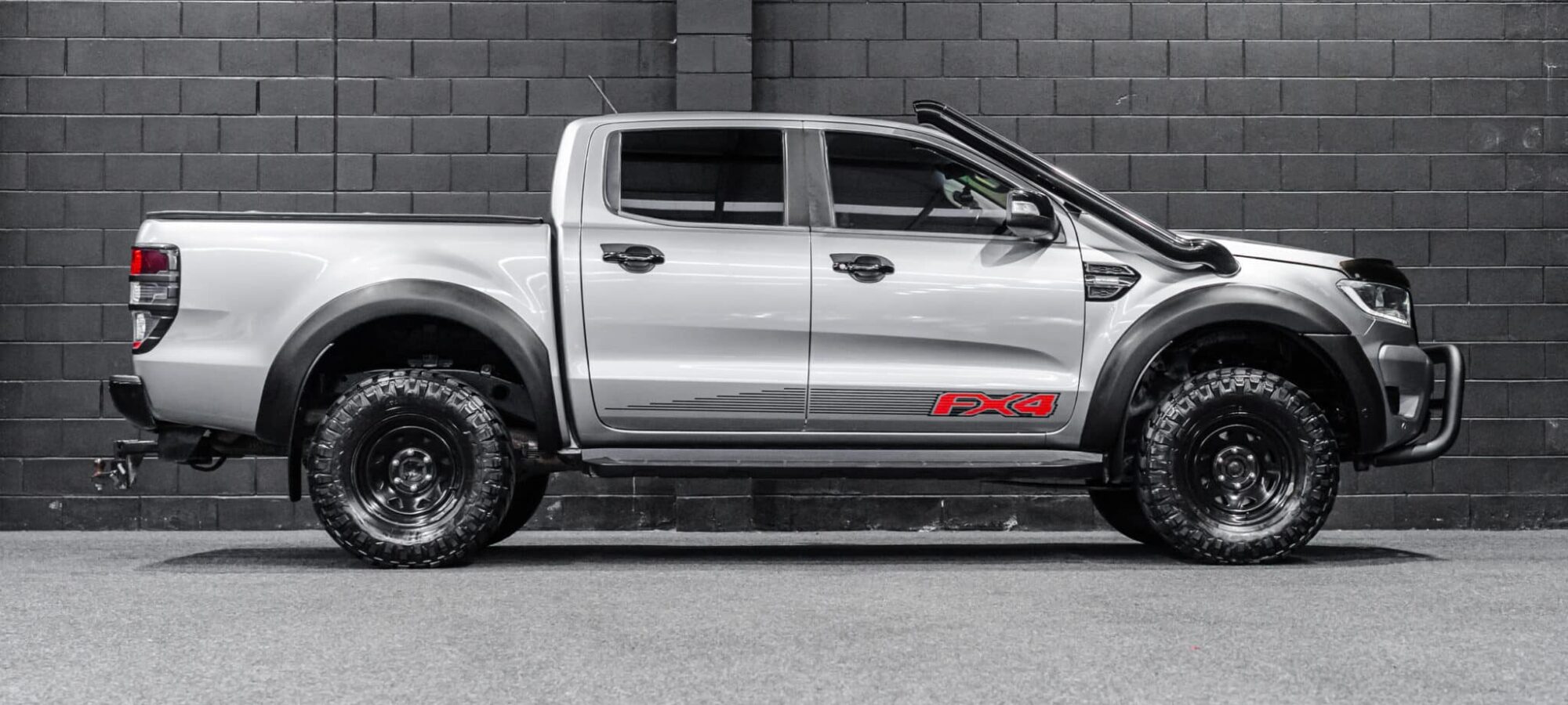 Vehicle Gallery Image