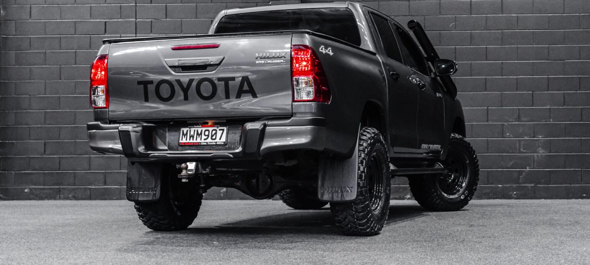 Vehicle Gallery Image