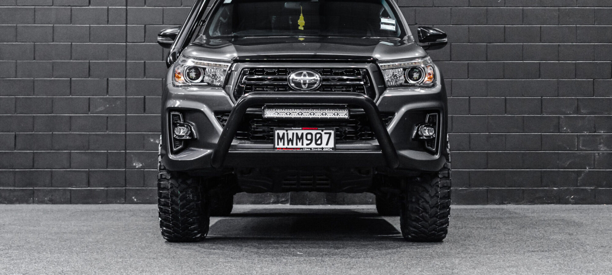 Vehicle Gallery Image