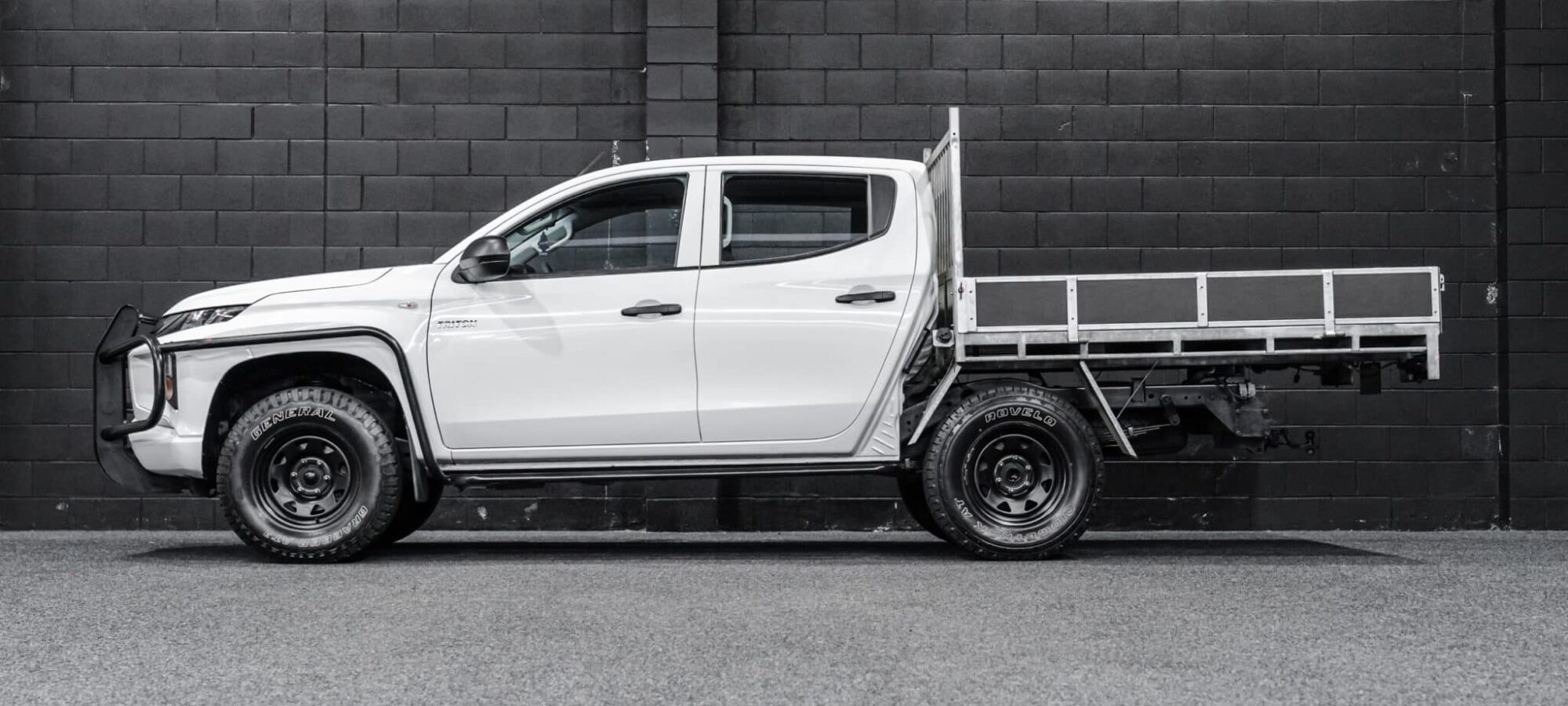 Vehicle Gallery Image