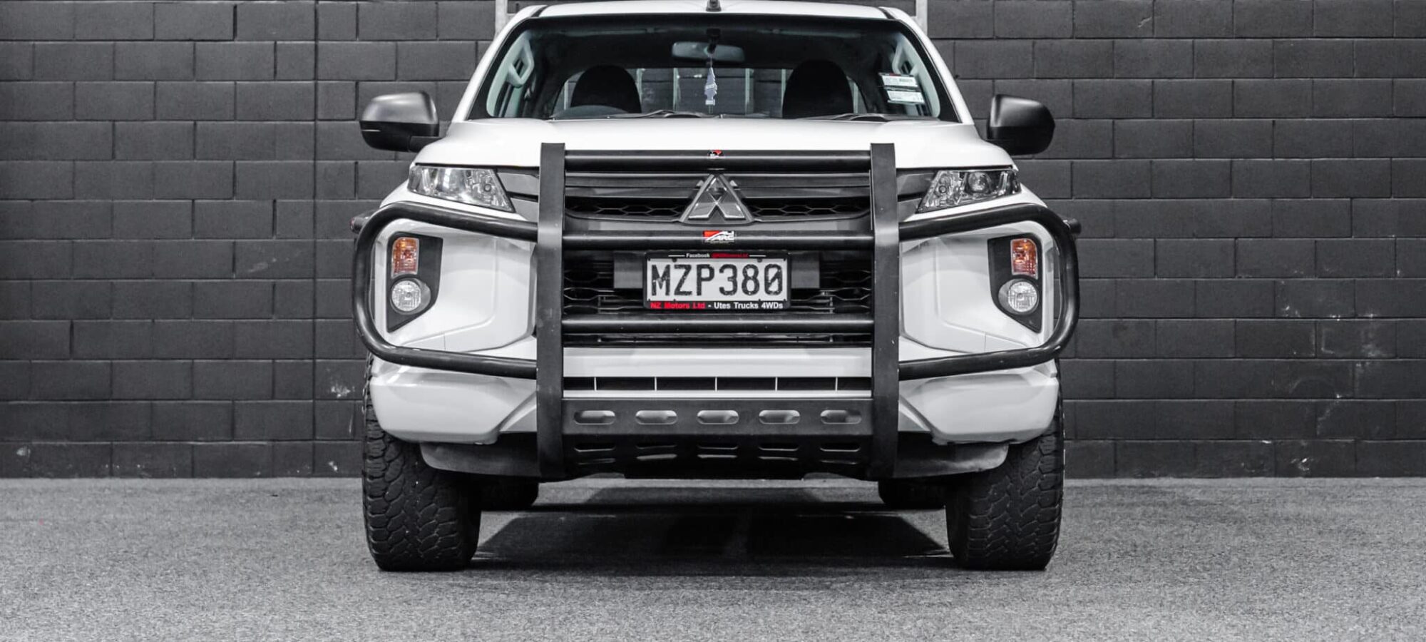 Vehicle Gallery Image