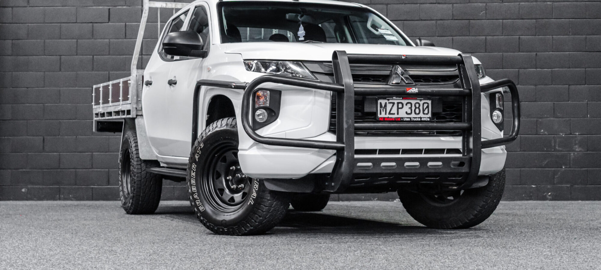 Vehicle Gallery Image