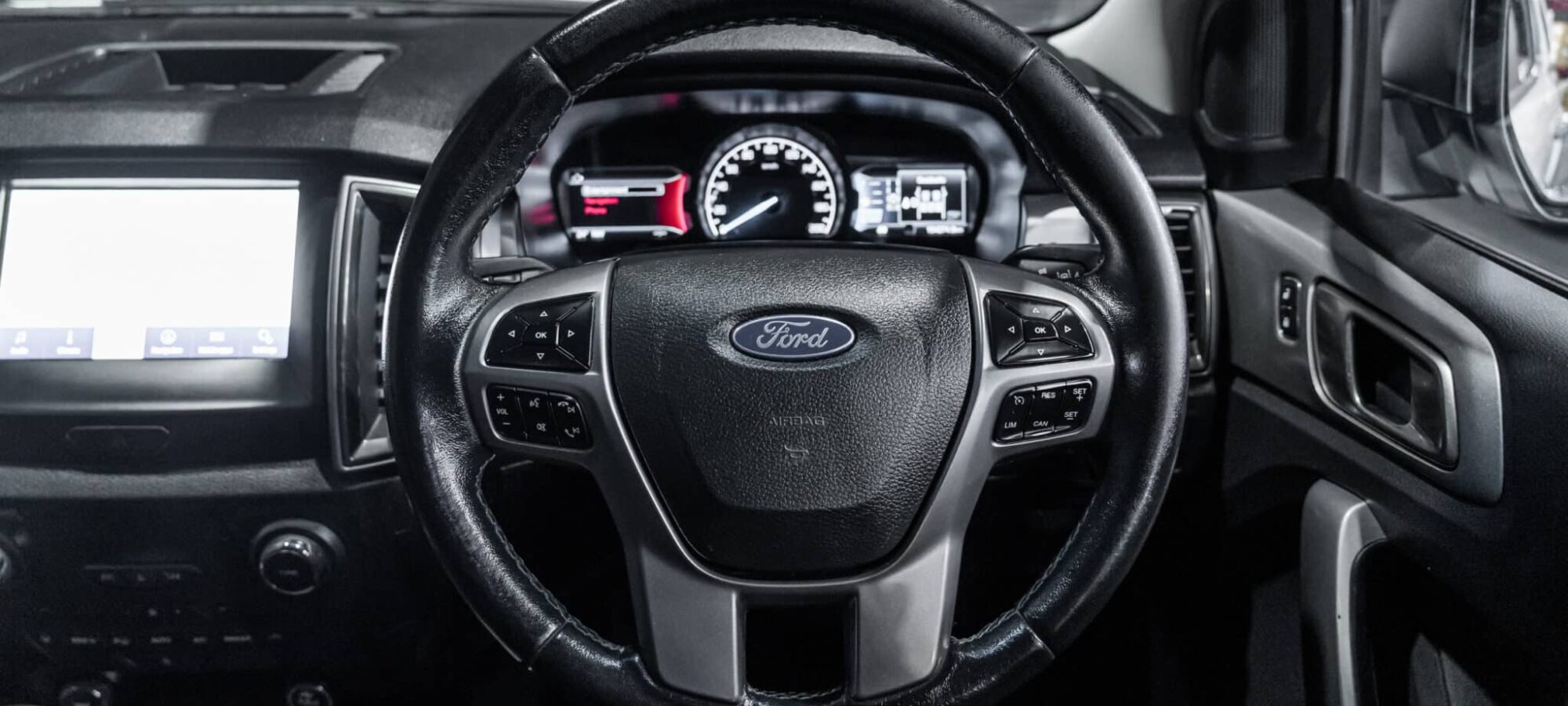 Vehicle Gallery Image