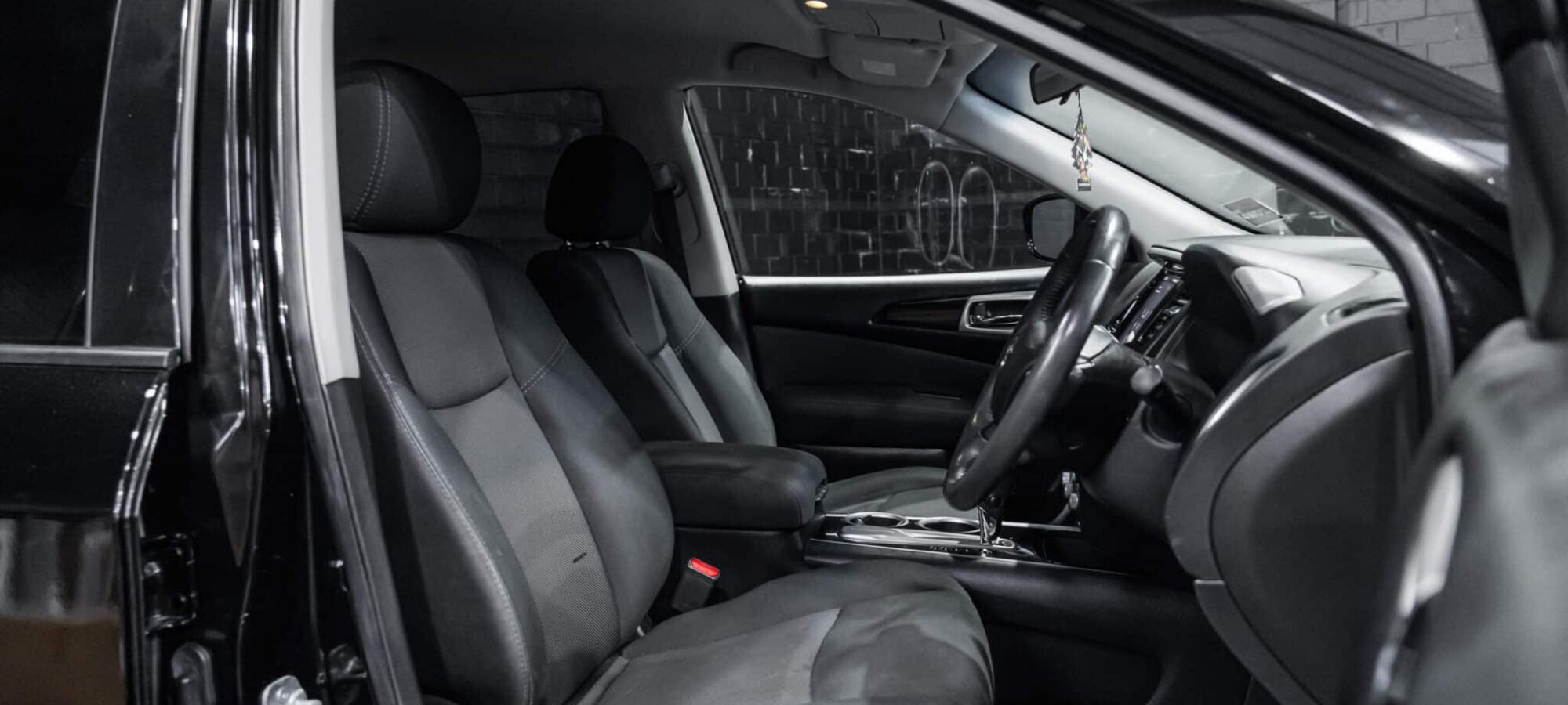 Vehicle Gallery Image