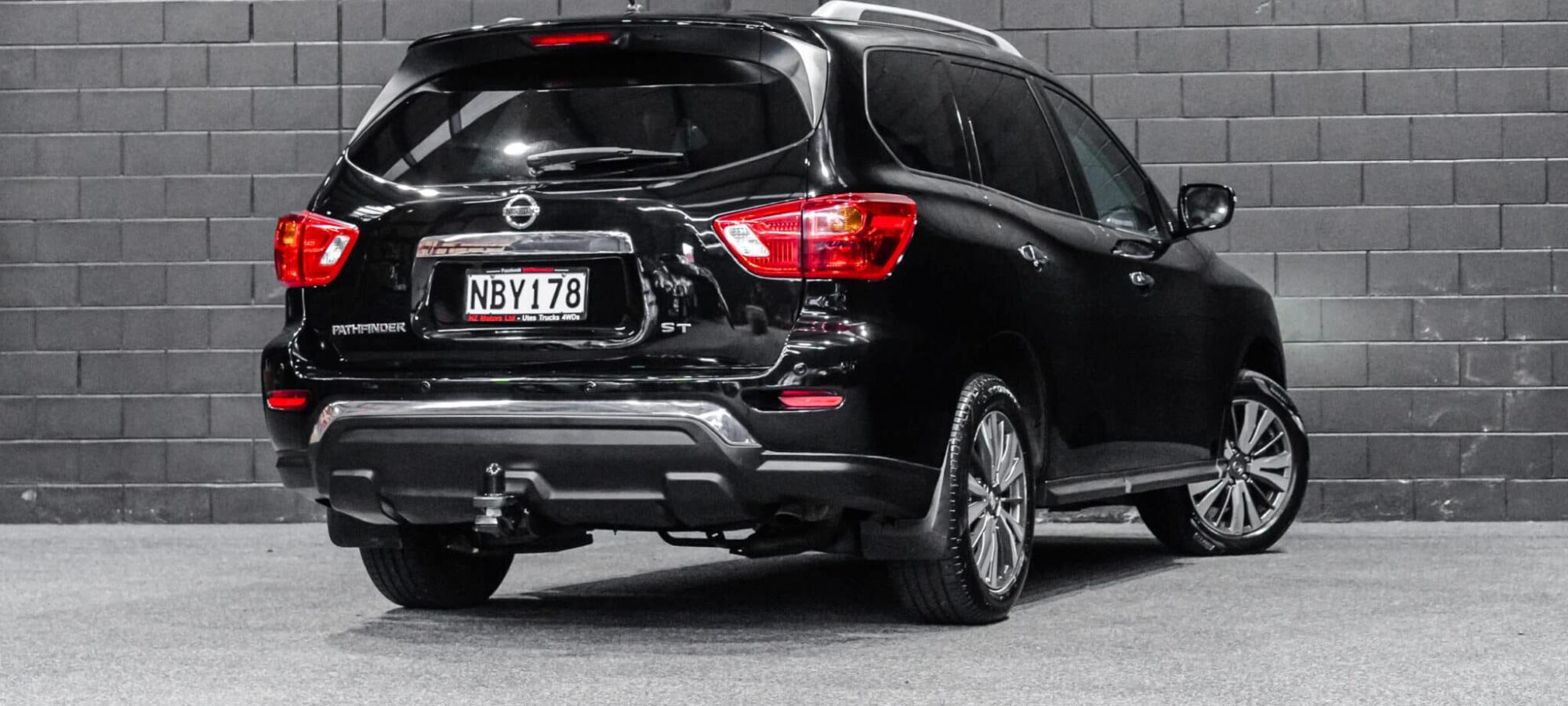 Vehicle Gallery Image