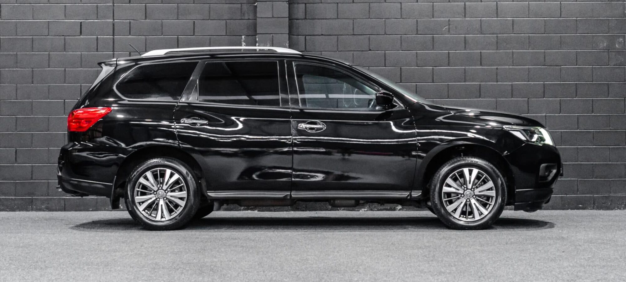 Vehicle Gallery Image