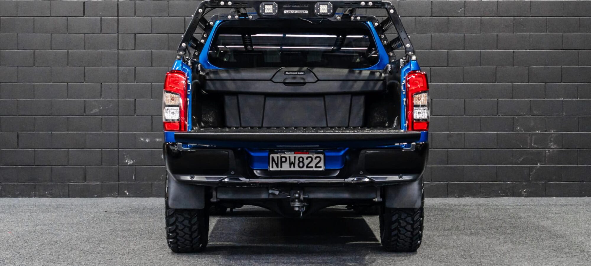 Vehicle Gallery Image