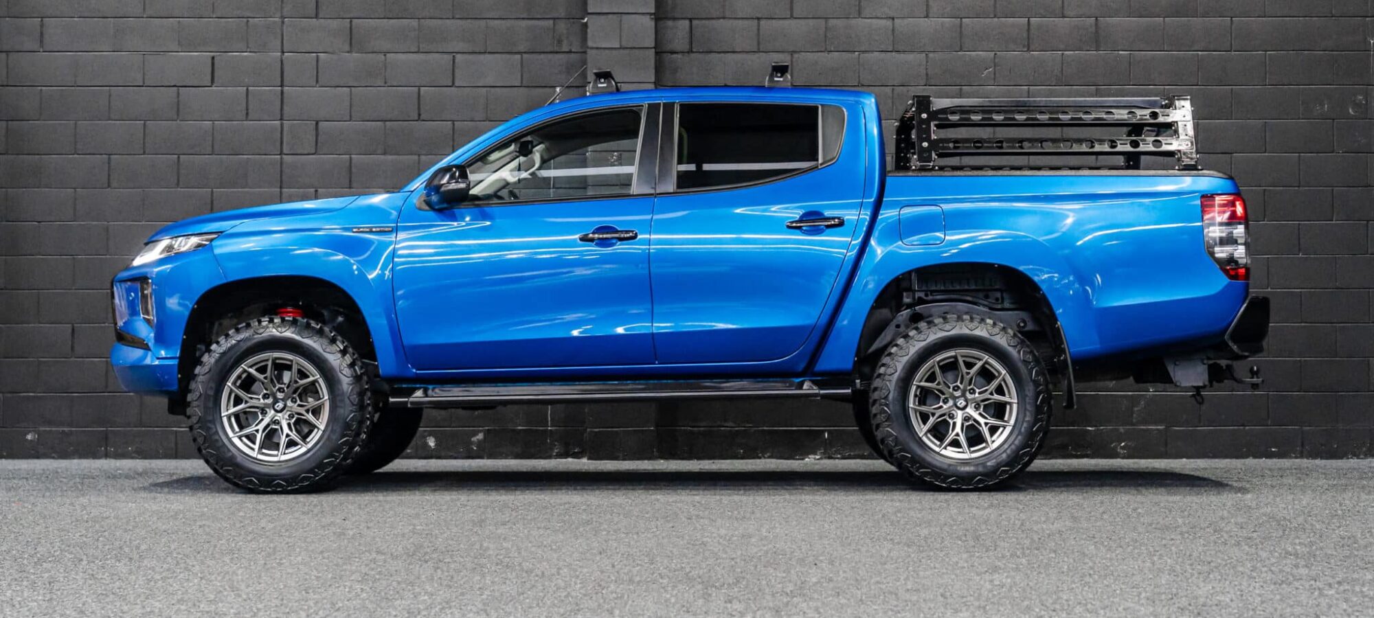 Vehicle Gallery Image