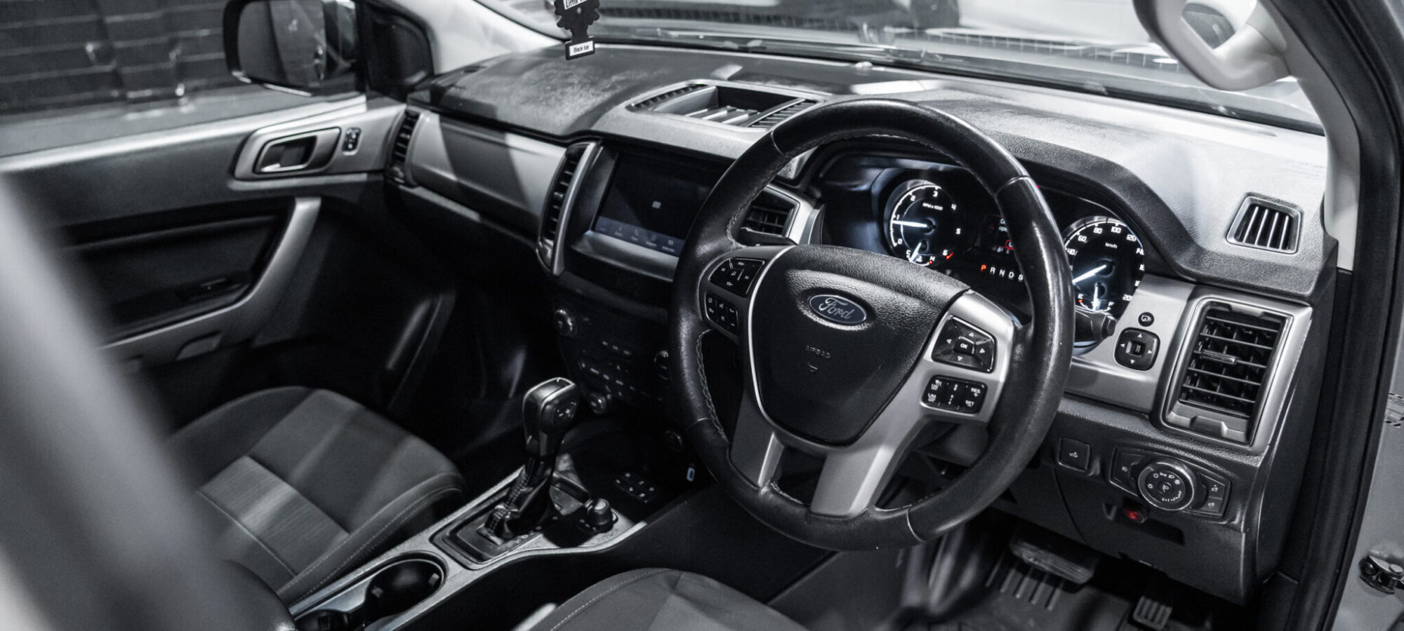 Vehicle Gallery Image