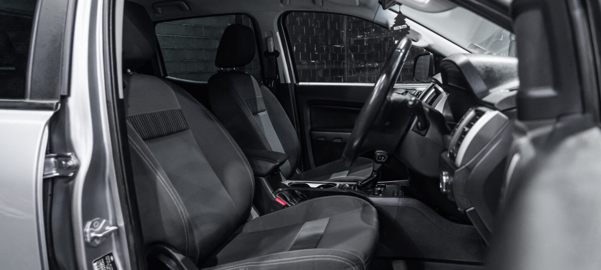 Vehicle Gallery Image