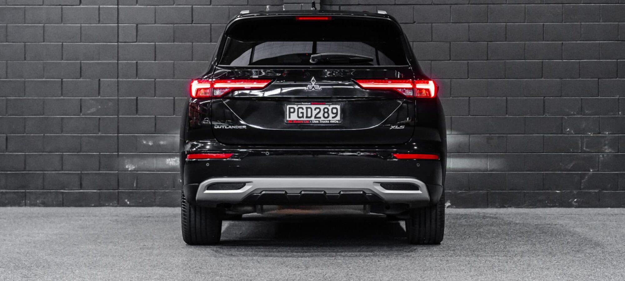 Vehicle Gallery Image