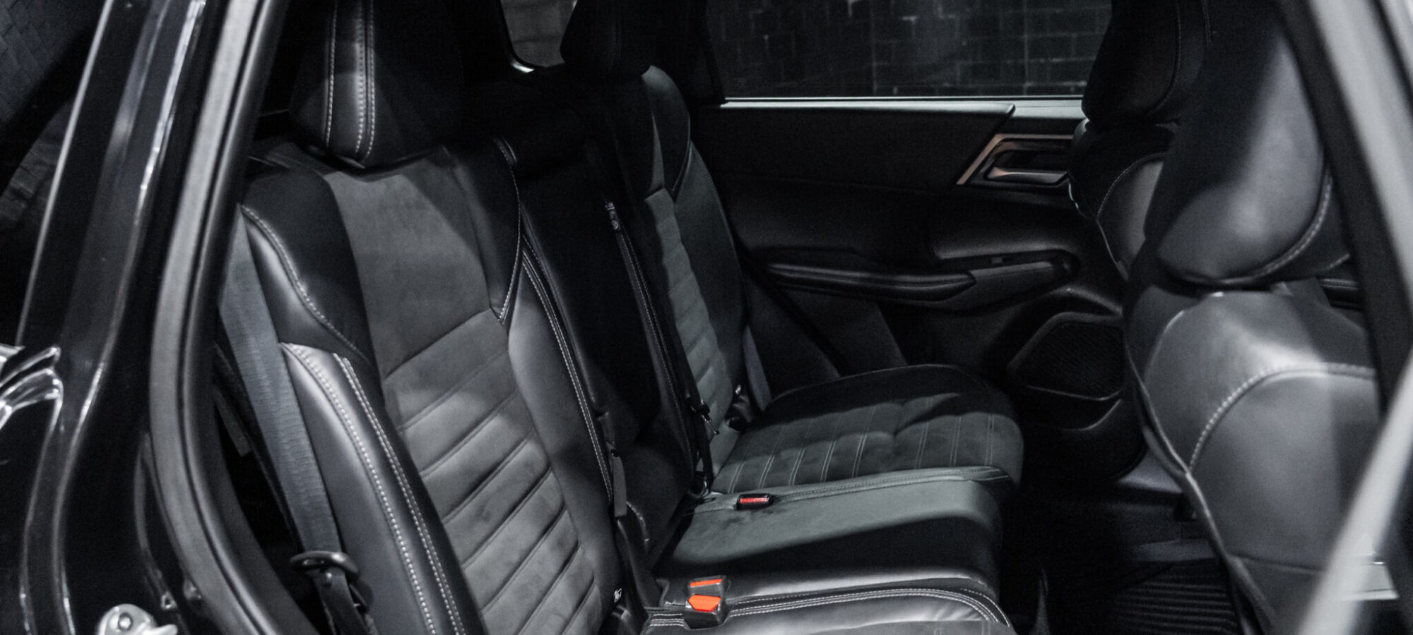 Vehicle Gallery Image