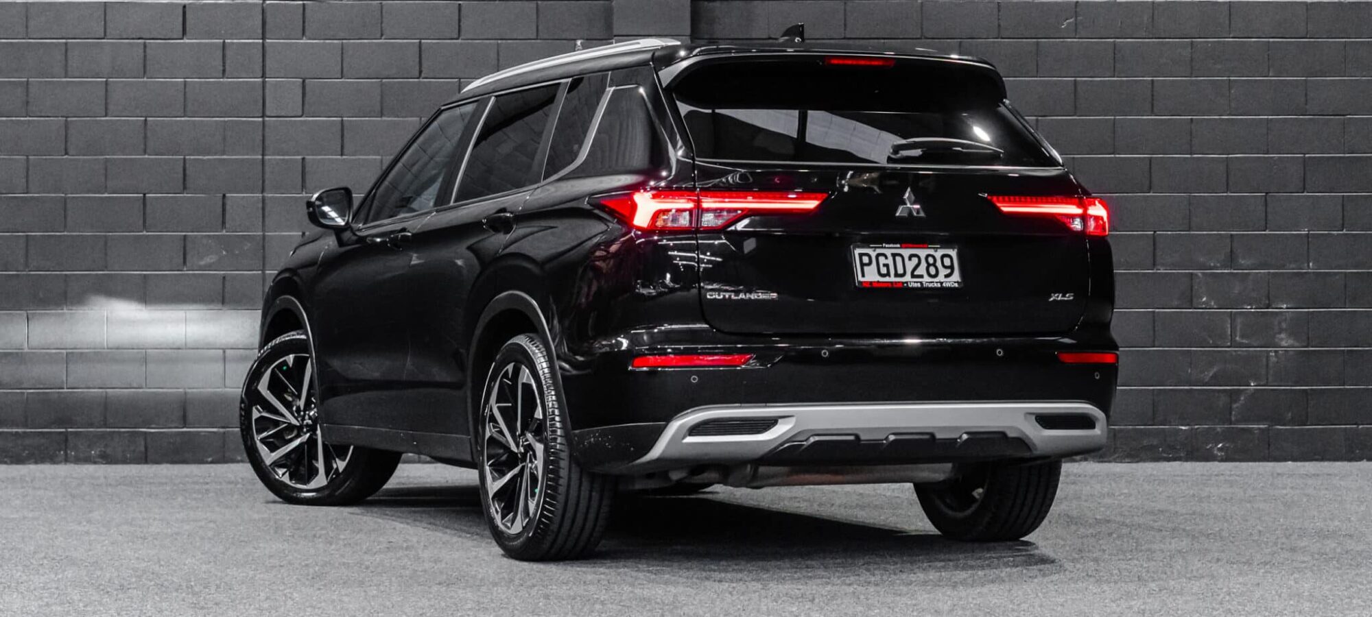 Vehicle Gallery Image