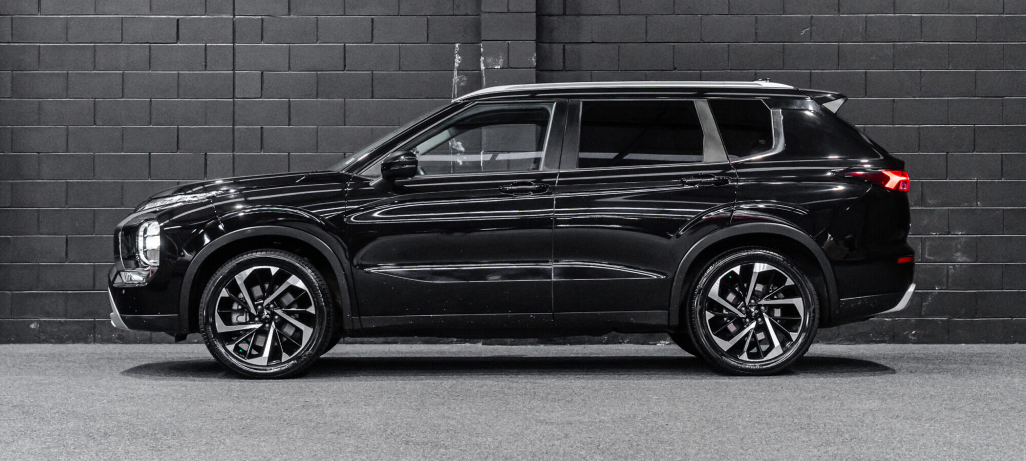 Vehicle Gallery Image