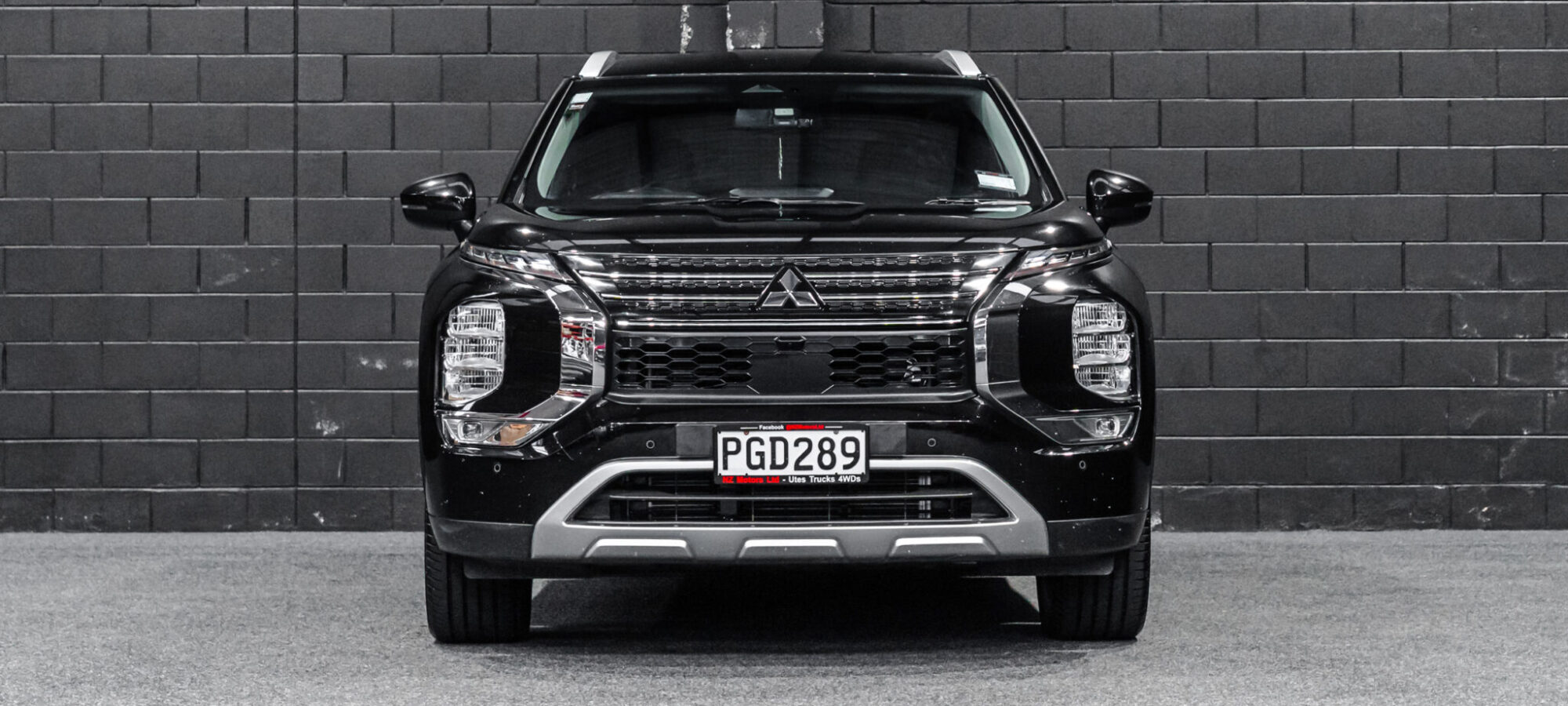 Vehicle Gallery Image