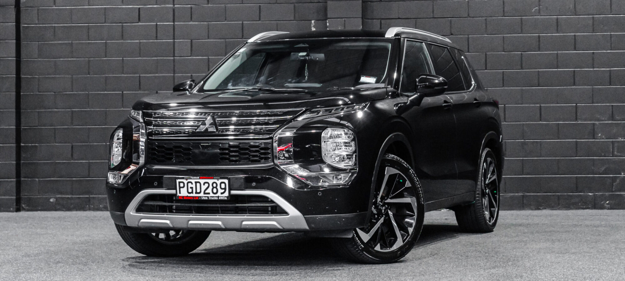 Vehicle Gallery Image