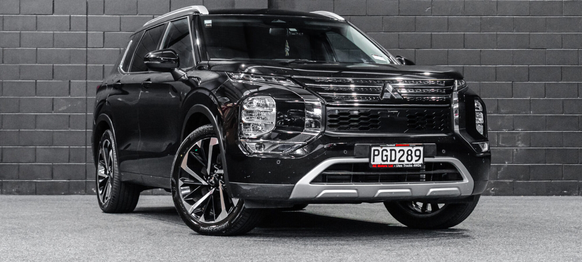 Vehicle Gallery Image