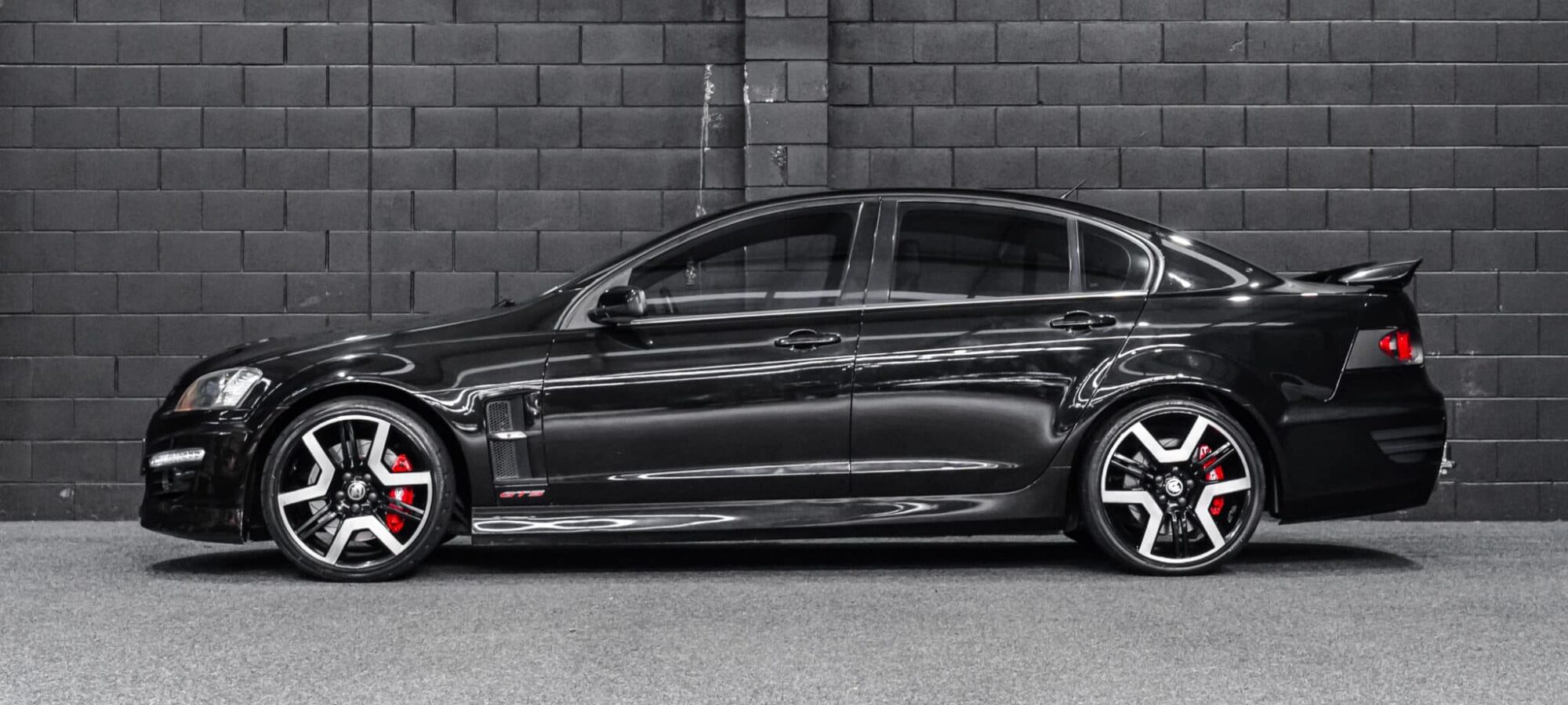 Vehicle Gallery Image