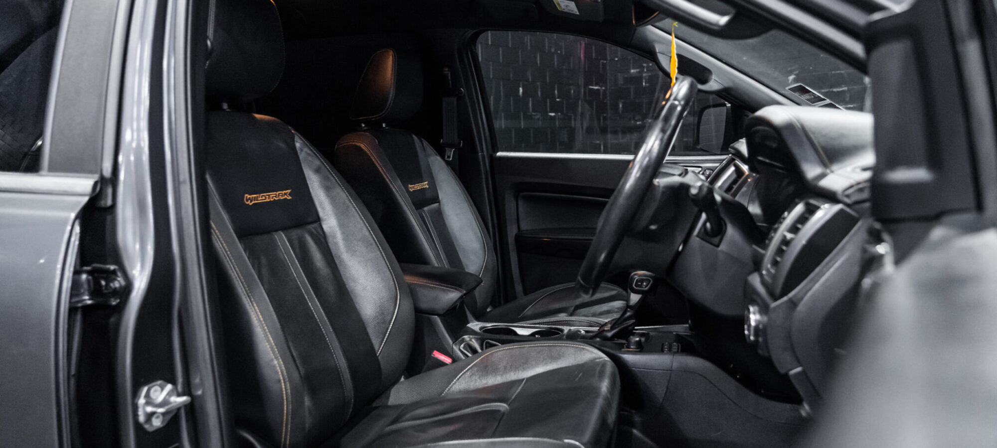 Vehicle Gallery Image