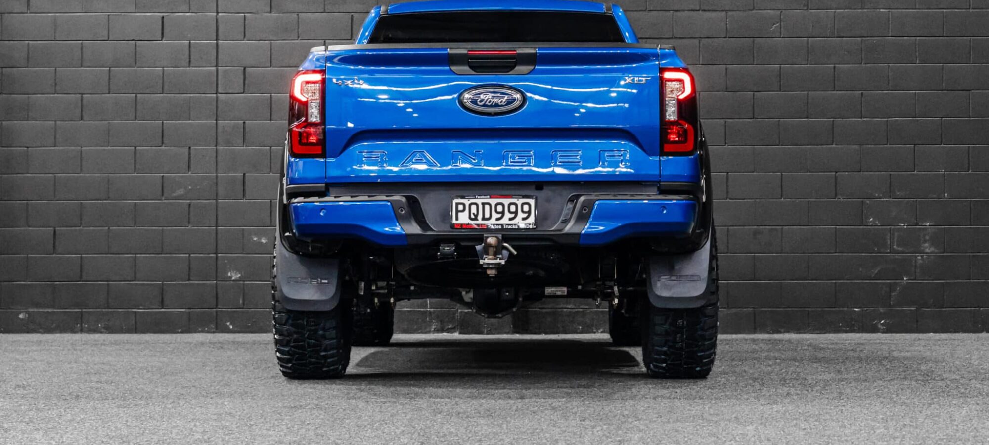 Vehicle Gallery Image