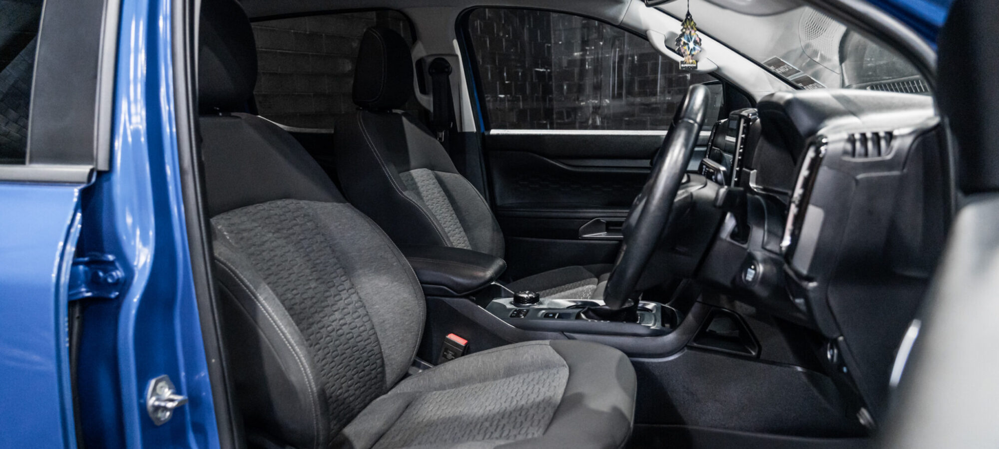 Vehicle Gallery Image