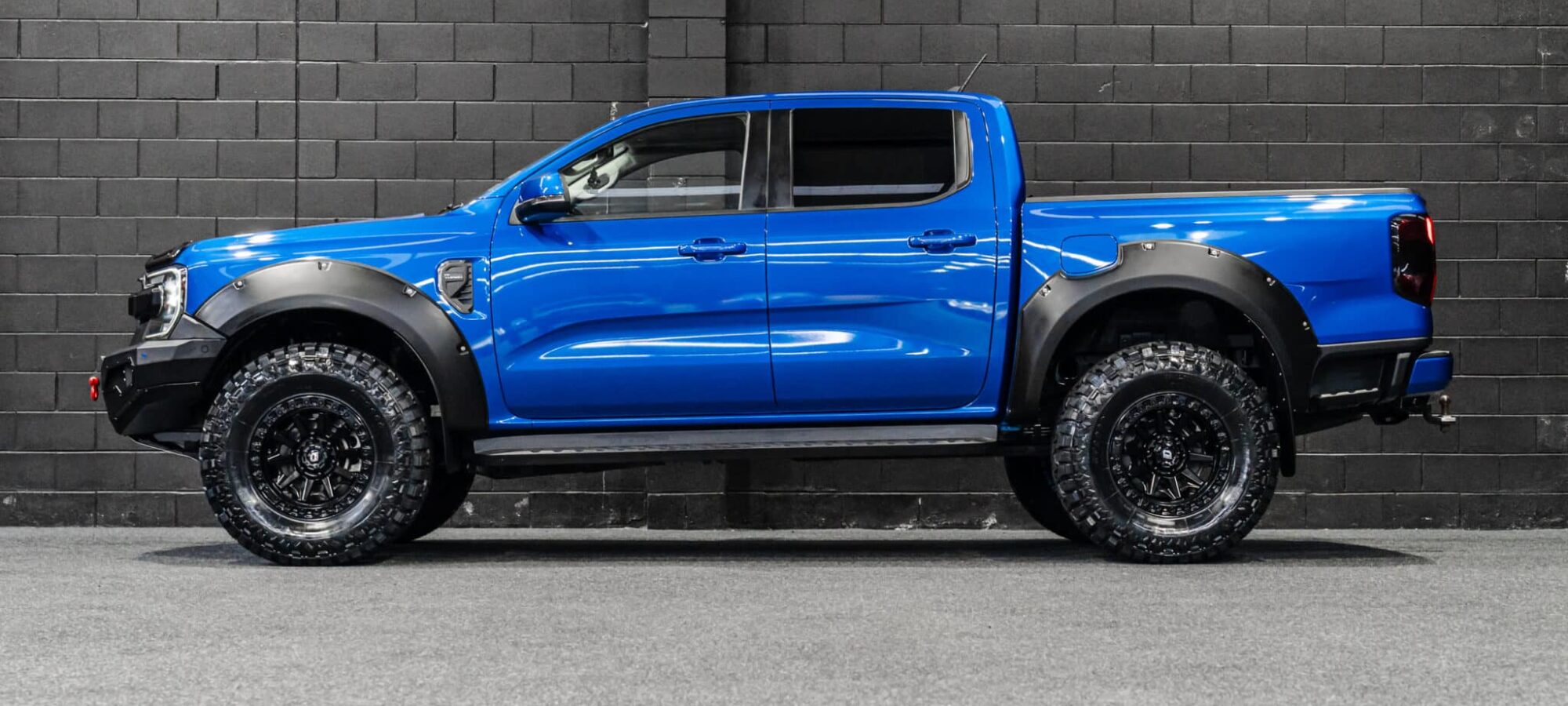 Vehicle Gallery Image