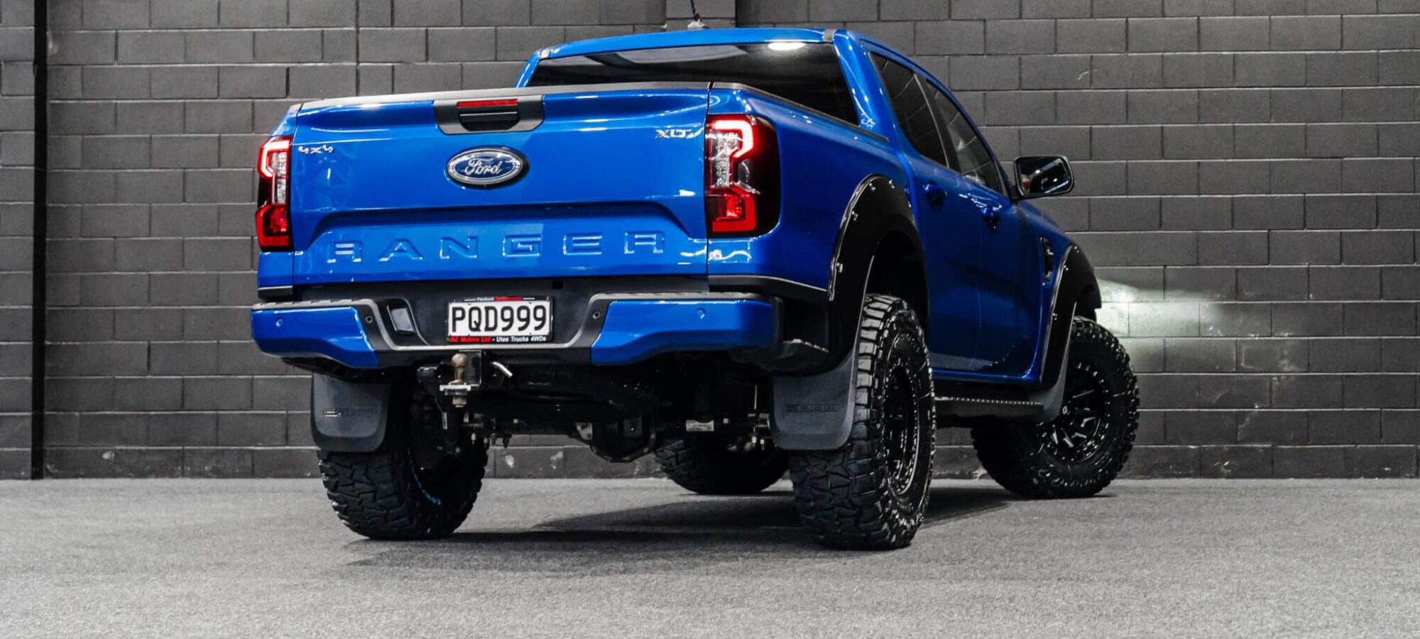 Vehicle Gallery Image