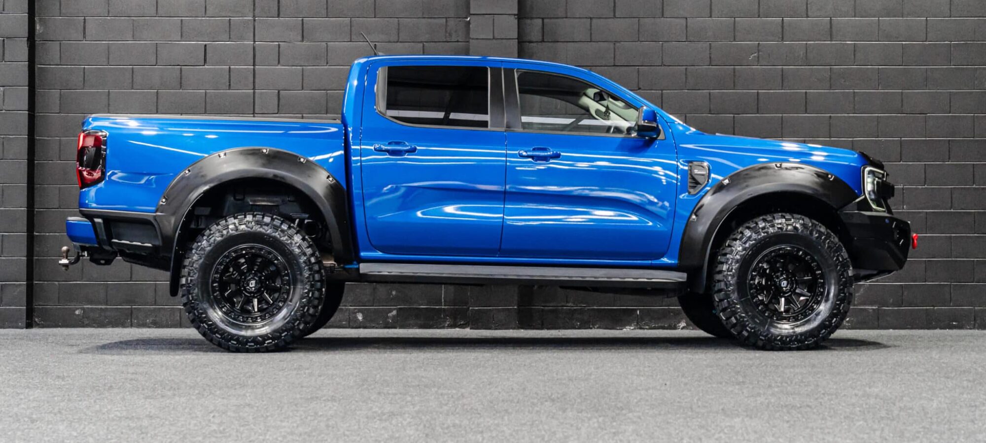 Vehicle Gallery Image