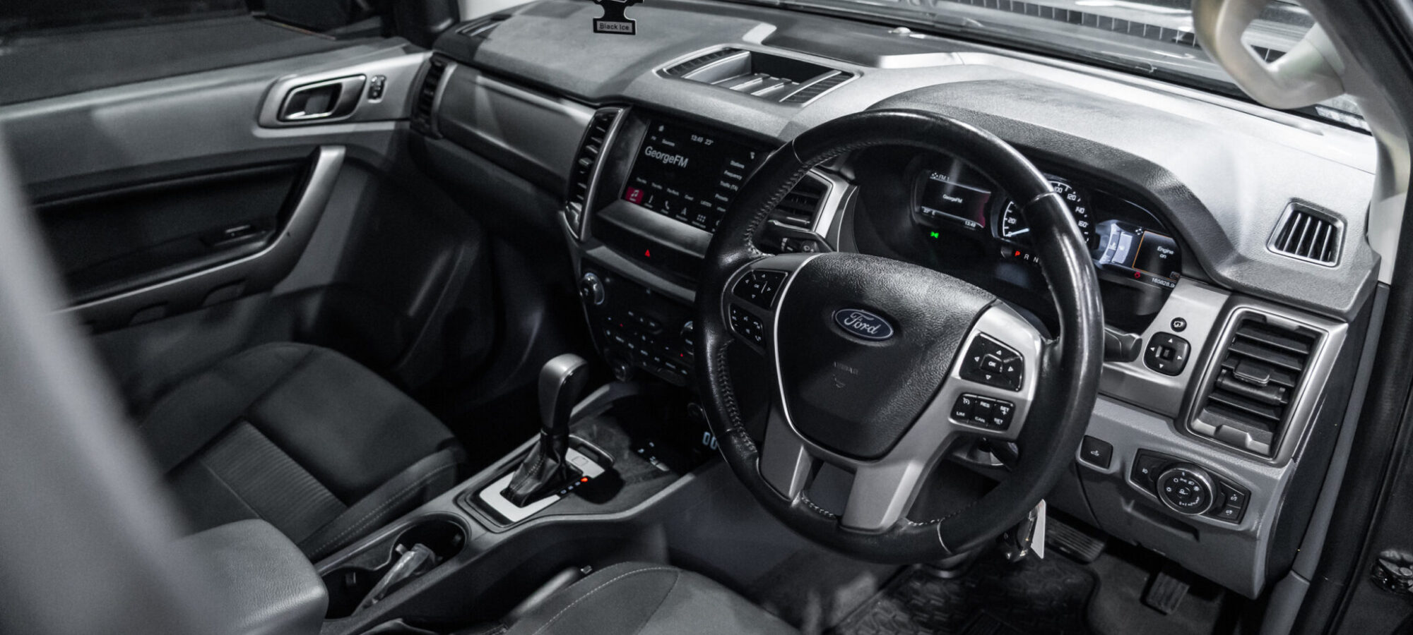 Vehicle Gallery Image