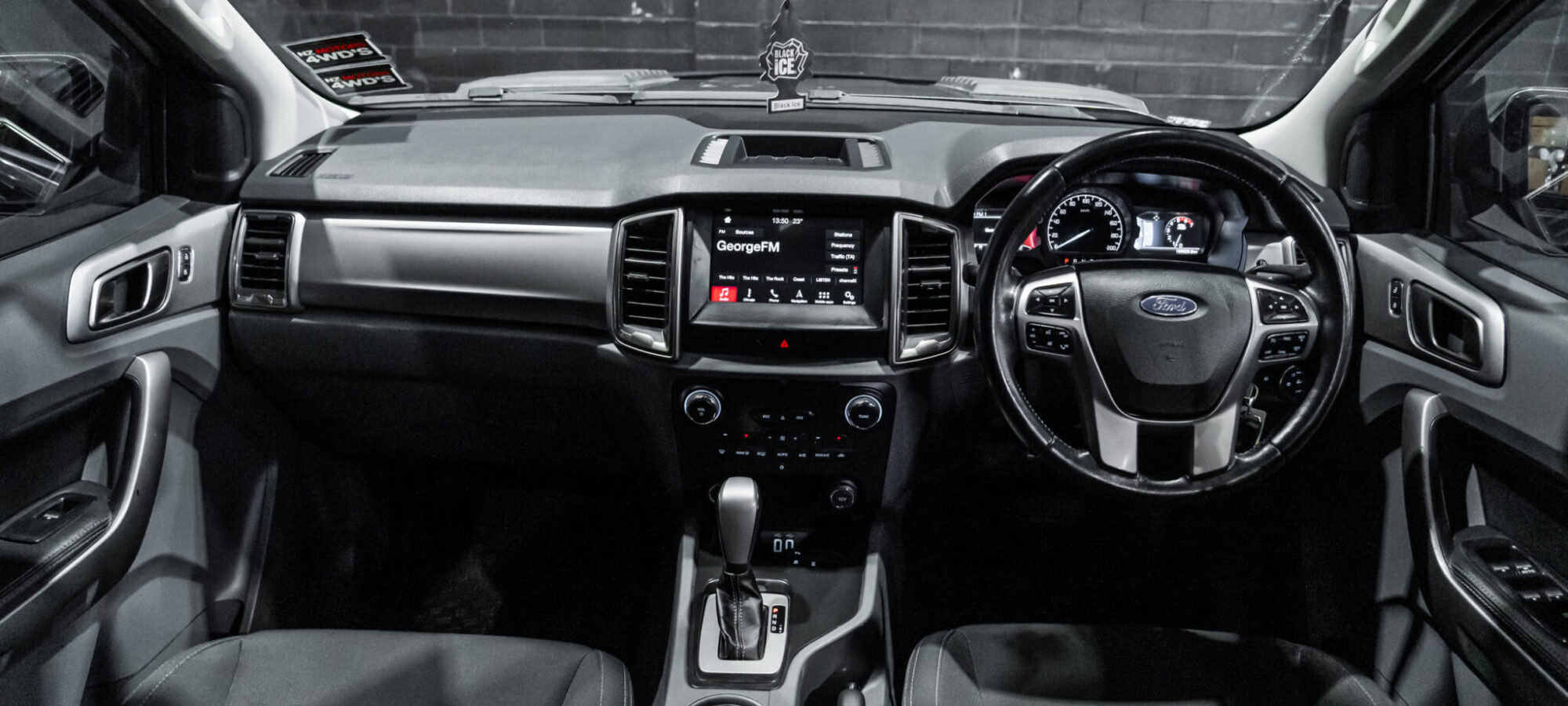 Vehicle Gallery Image