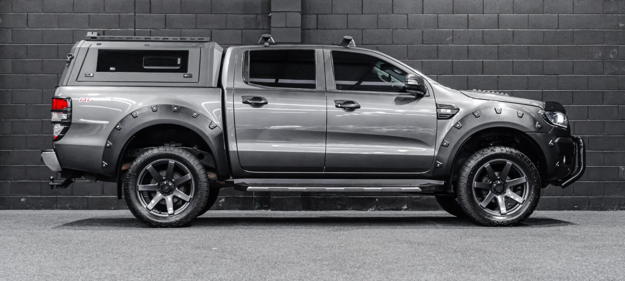 Vehicle Gallery Image