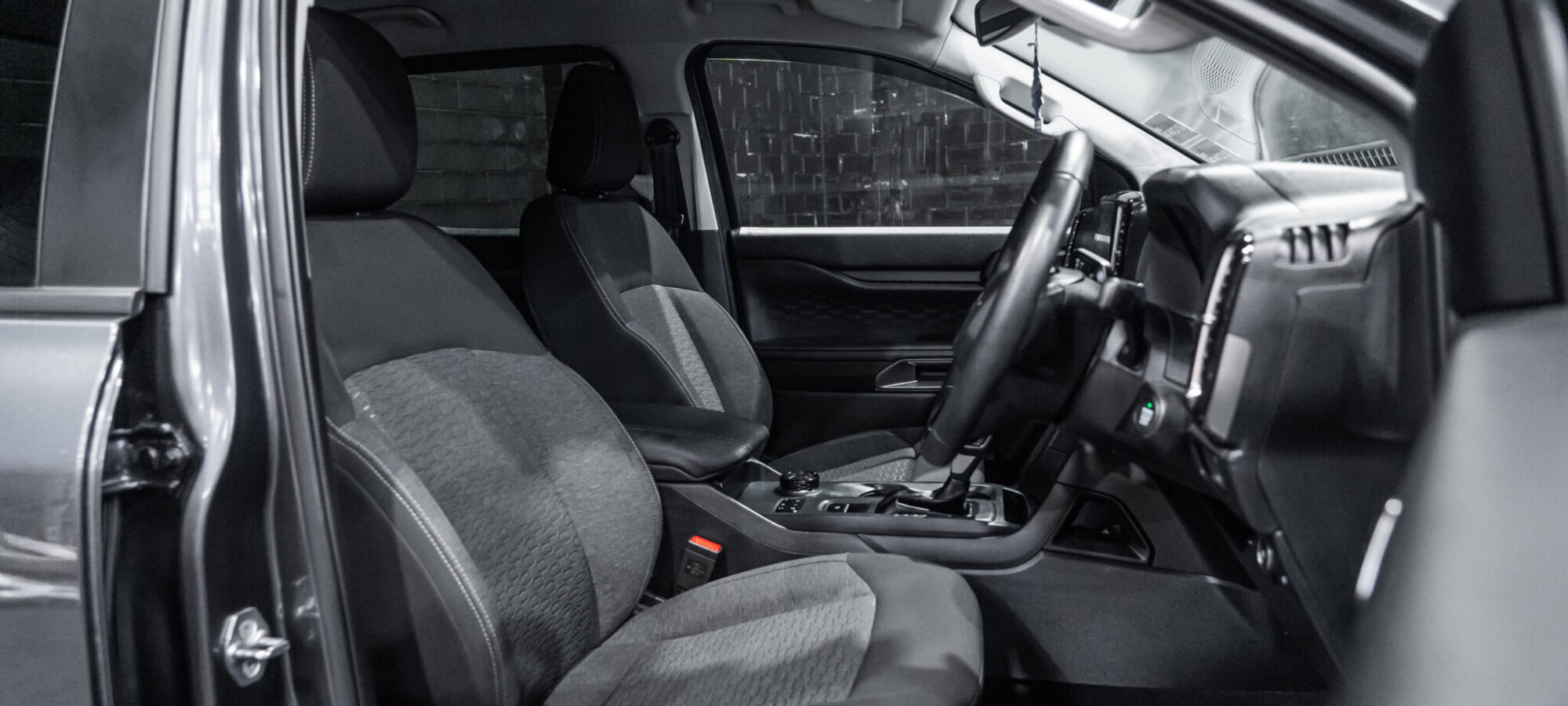 Vehicle Gallery Image