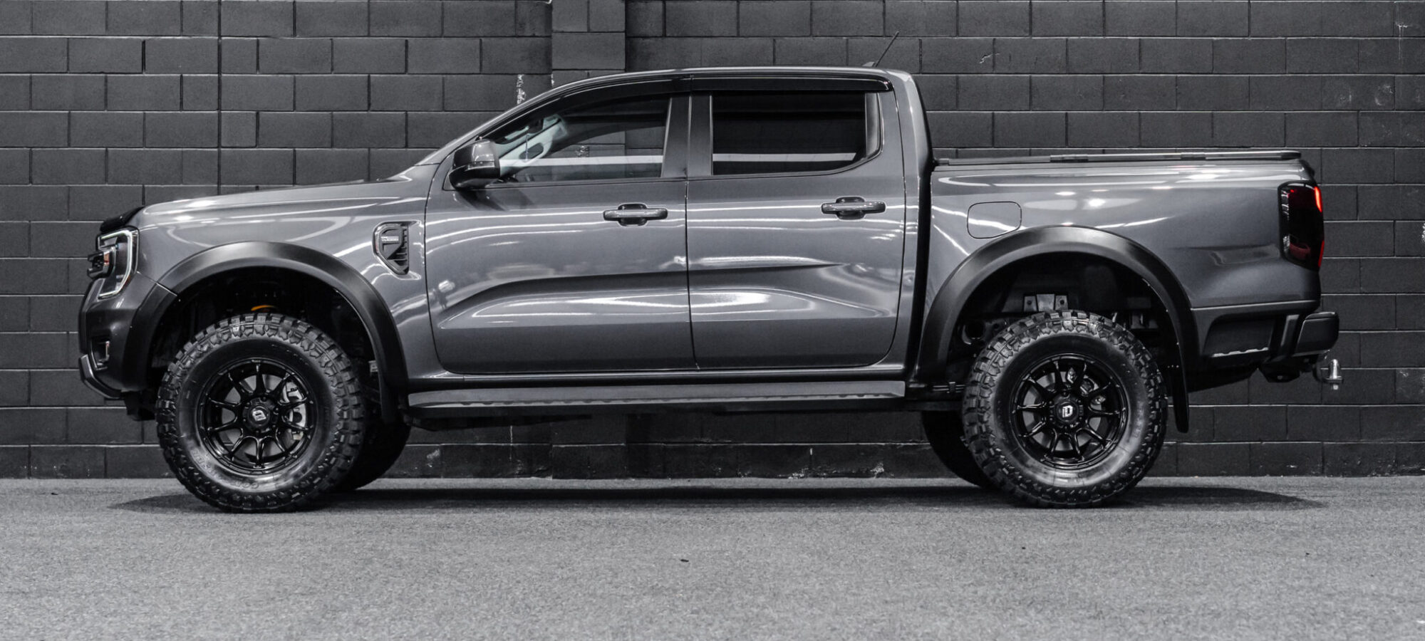 Vehicle Gallery Image