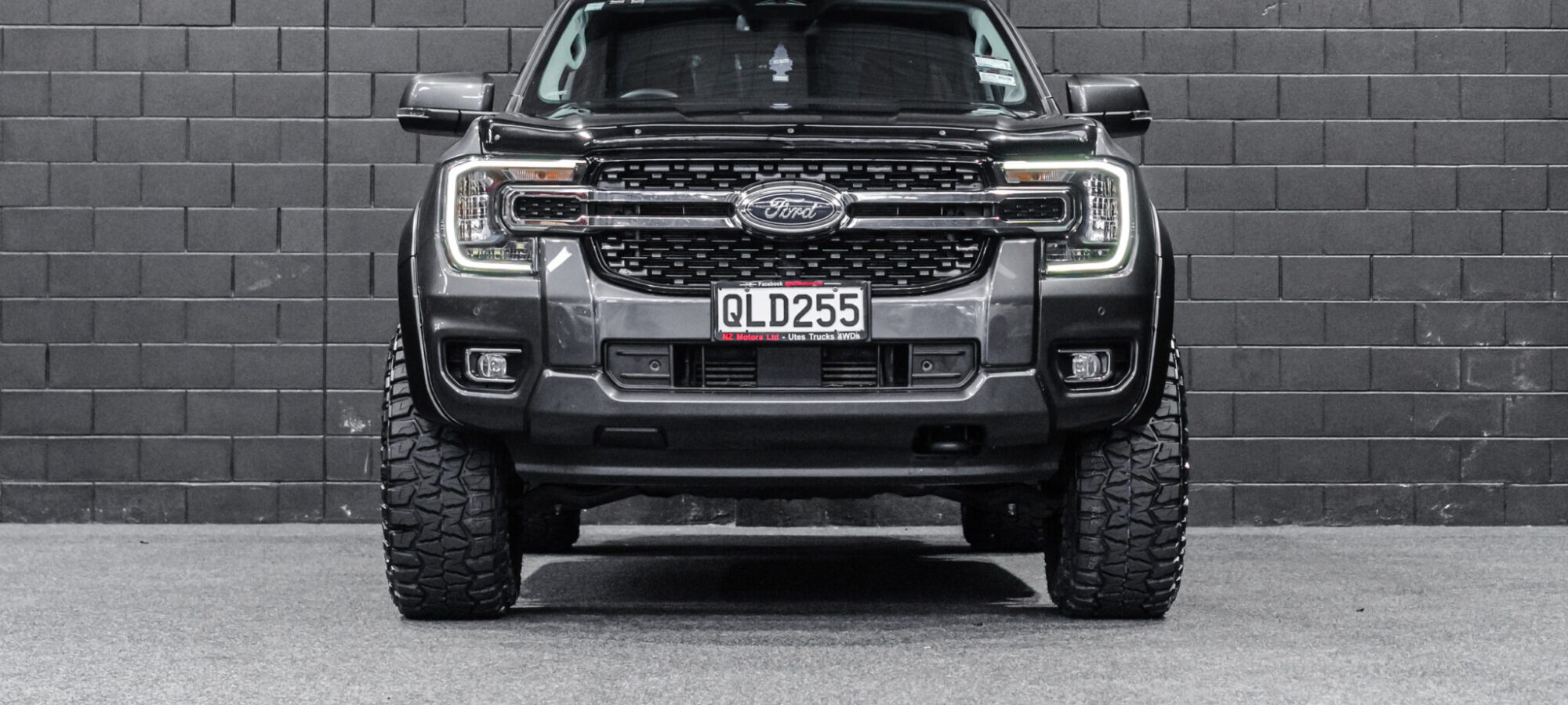 Vehicle Gallery Image