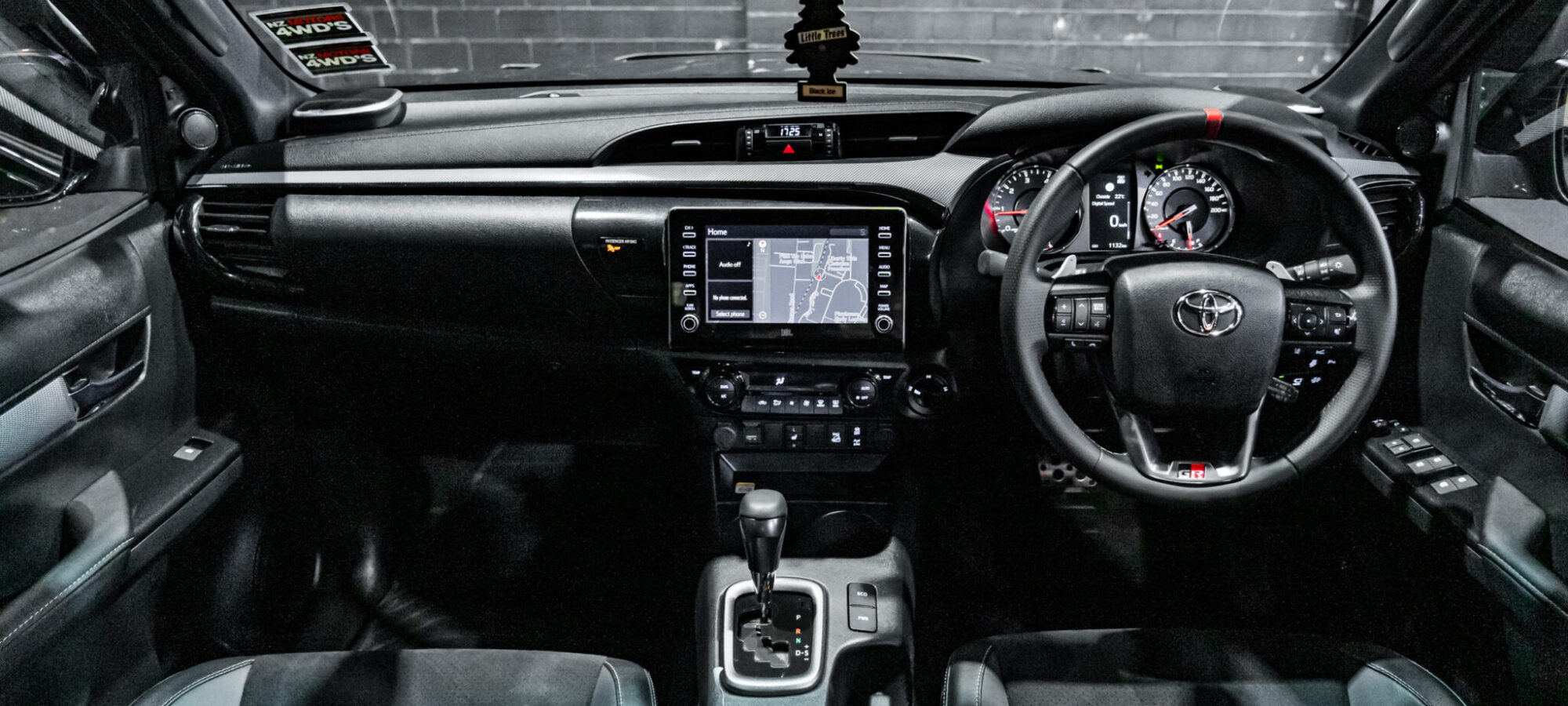 Vehicle Gallery Image